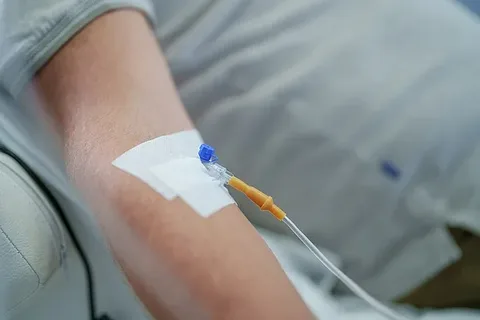 تصویر 3 از قیمت خرید شلنگ سرم متری + فروش ویژه